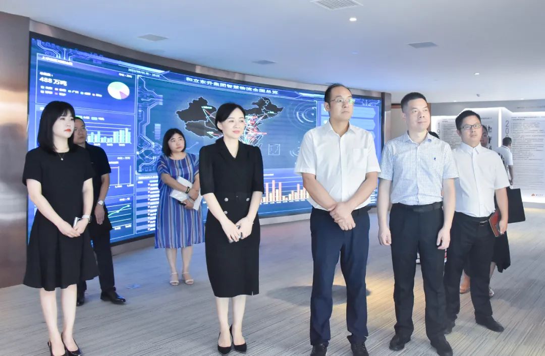 省当局发展钻研中心调研老哥网总部经济(图6) 省当局发展钻研中心调研老哥网总部经济(图6)
