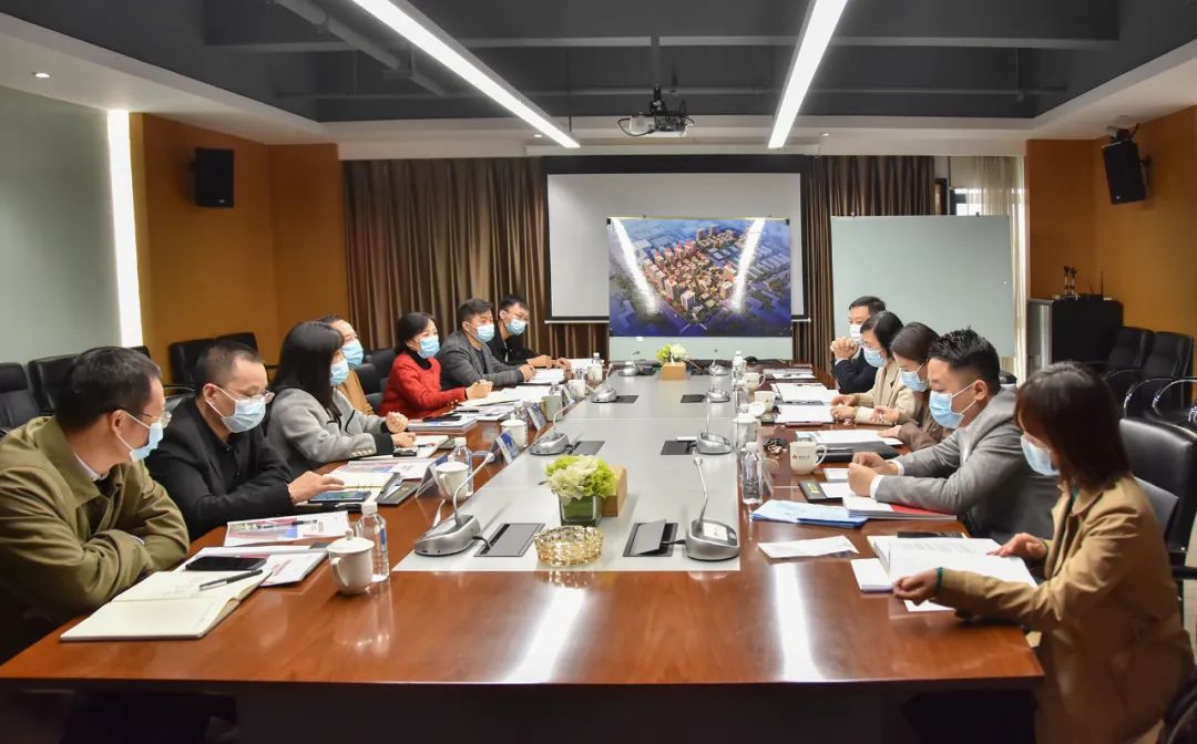 天心经开区党工委书记曾红鹰带队调研老哥网长沙总部基地项目(图1) 天心经开区党工委书记曾红鹰带队调研老哥网长沙总部基地项目(图1)