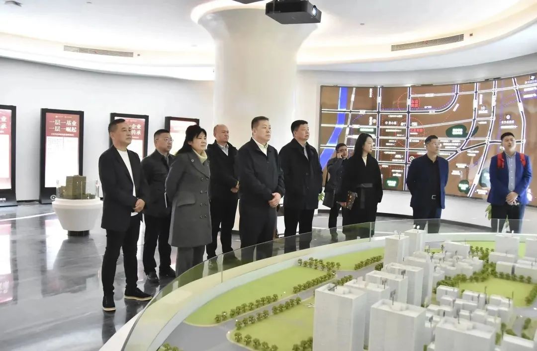 赤峰市港口和物流办公室辅导莅临老哥网调查互换(图2) 640.jpg