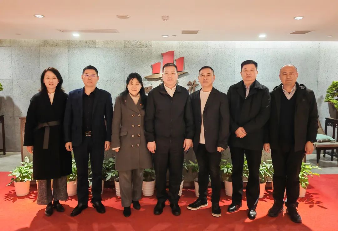 赤峰市港口和物流办公室辅导莅临老哥网调查互换(图4) 640.jpg