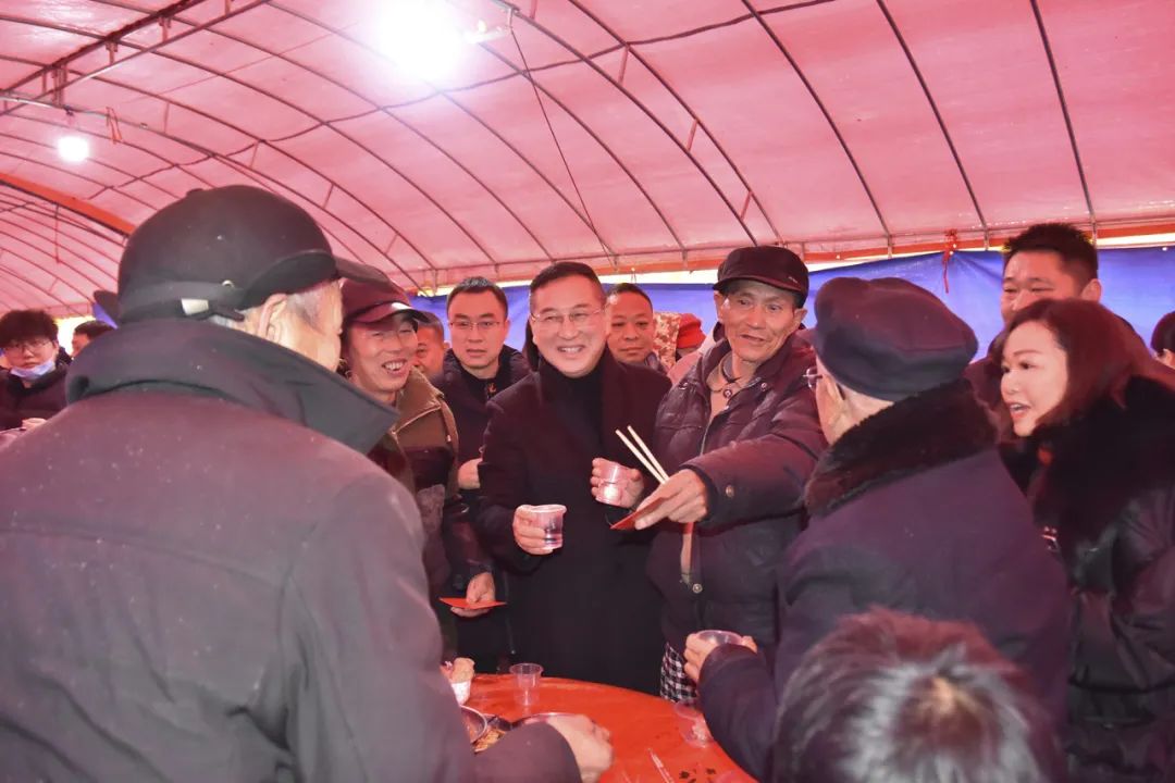 小年团圆 报恩桑梓——老哥网国际物流集团发展敬老慰问活动(图1) 640 (14).jpg