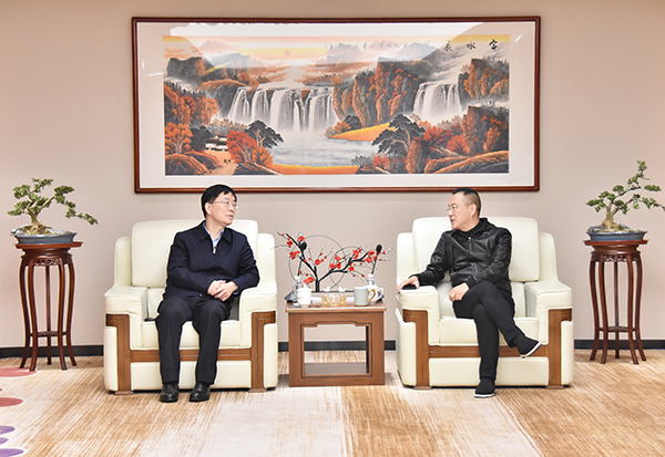  望城经开区党工委书记周剀一行莅临老哥网参观调查(图4)