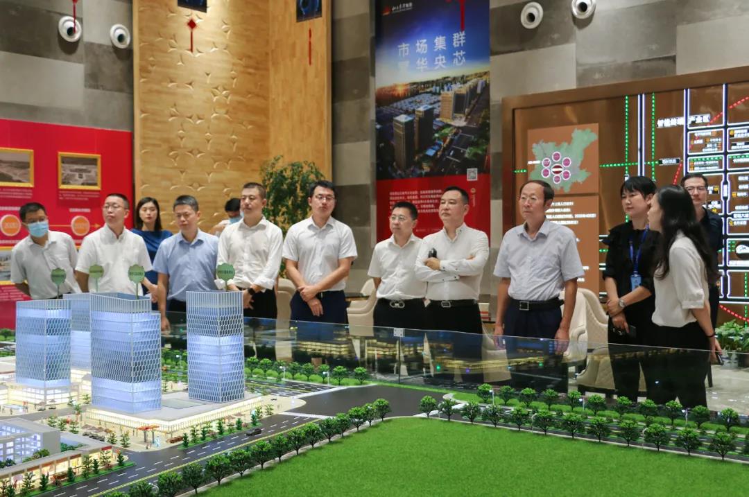 科技金融双重赋能！老哥网“智慧、、绿色、、共享”物流产业园区庆幸启航！(图2)